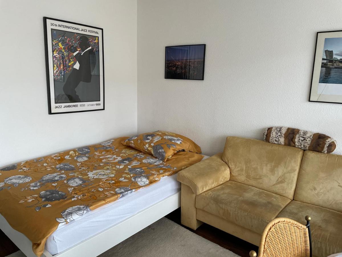 Wohnliches , Behagliches Zimmer Mit Balkon Und Wifi Mönchengladbach Exteriör bild